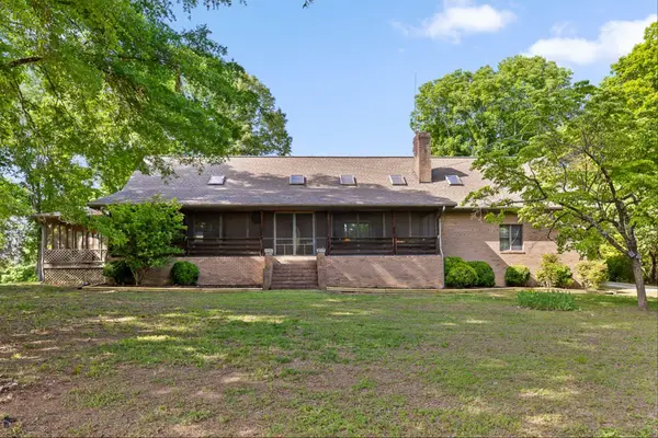 2401 Igou Ferry Road, Soddy Daisy, TN 37379