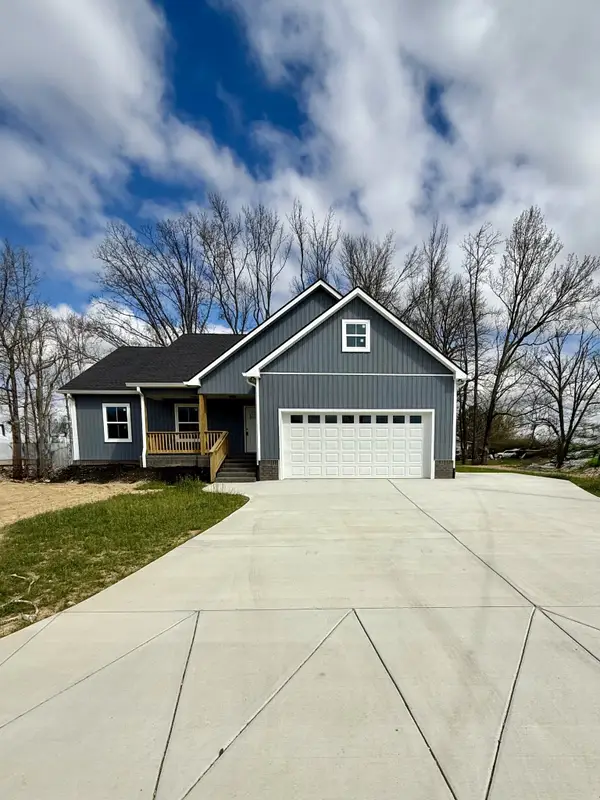 306 Cassie Dr, Lafayette, TN 37083