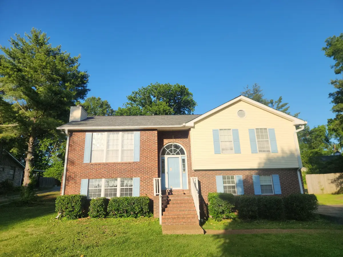 951 Belvedere Dr, Gallatin, TN 37066 - #1