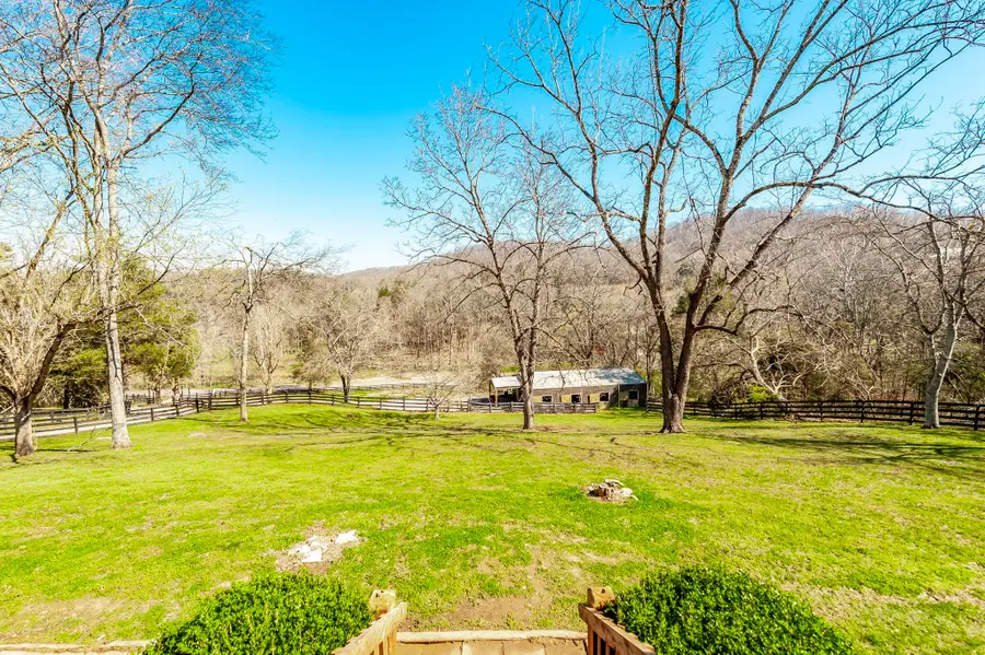 655 Cummings Ln, Cottontown, TN 37048 - #2