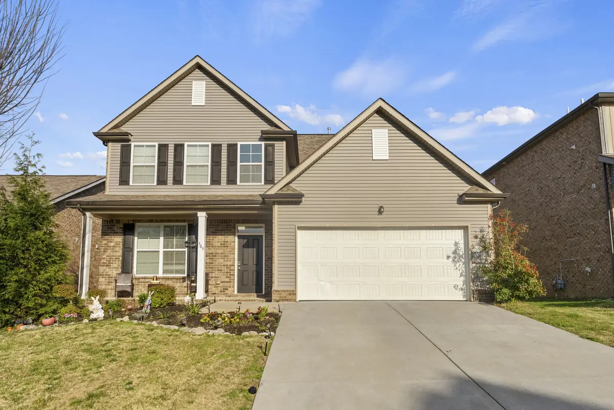 709 Amberton Dr, Smyrna, TN 37167 - #1