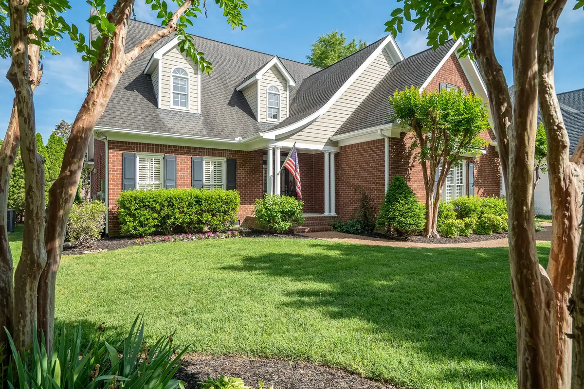 668 Springlake Dr, Franklin, TN 37064 - #1