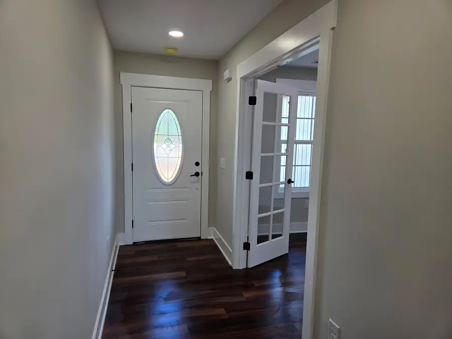 591 Oak Tree Drive, McMinnville, TN 37110 - #3