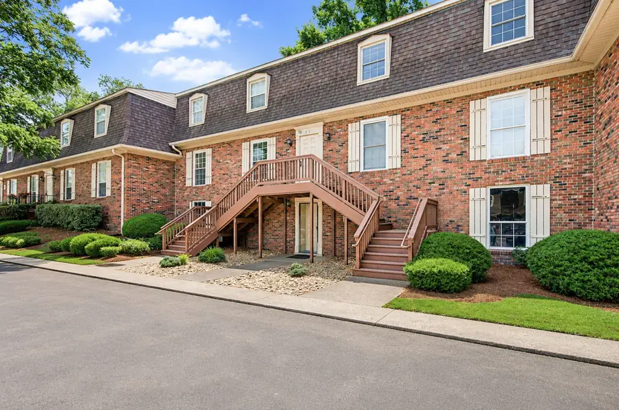 1100 W Main St #D5, Franklin, TN 37064 - #3