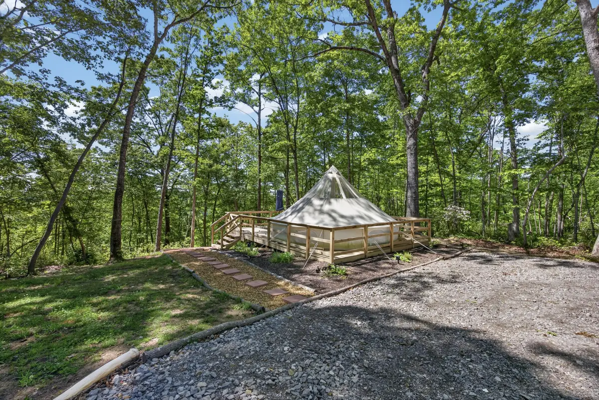 55236 Maynard Ridge Ln, Crawford, TN 38554 - #1