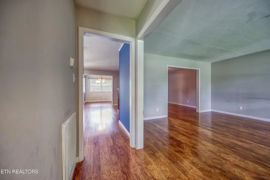 7629 Berkshire Blvd, Powell, TN 37849 - #2