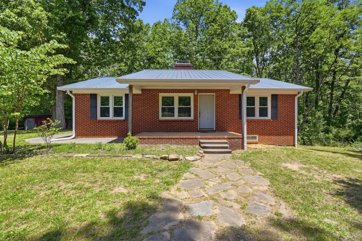 10409 Harrison Ferry Rd, McMinnville, TN 37110 - #1