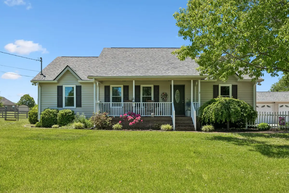 1473 Bridle Ln, Chapel Hill, TN 37034 - #1