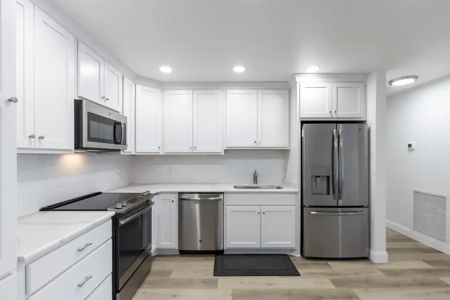 200 Sanders Ferry Rd #2406, Hendersonville, TN 37075 - #2