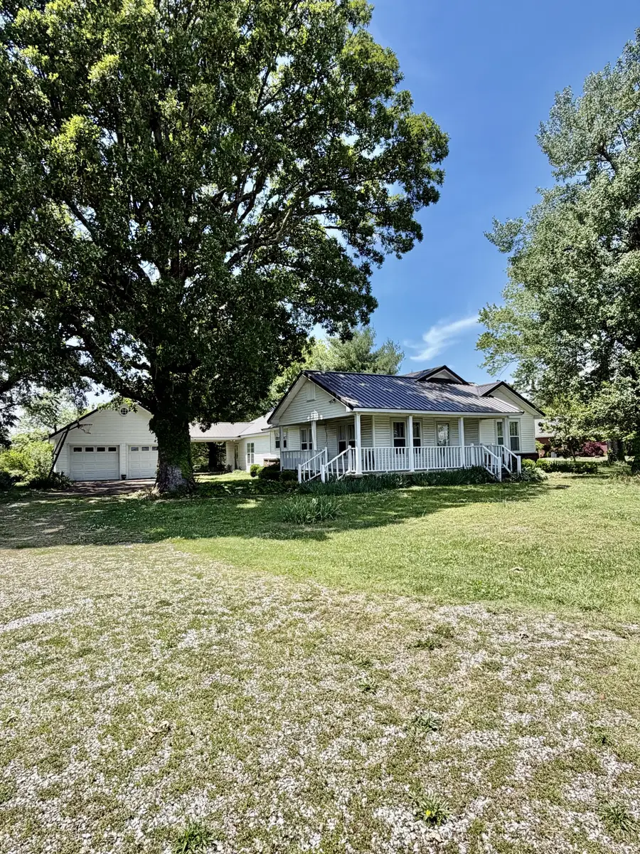 325 Rabbit Trail Rd, Leoma, TN 38468 - #2