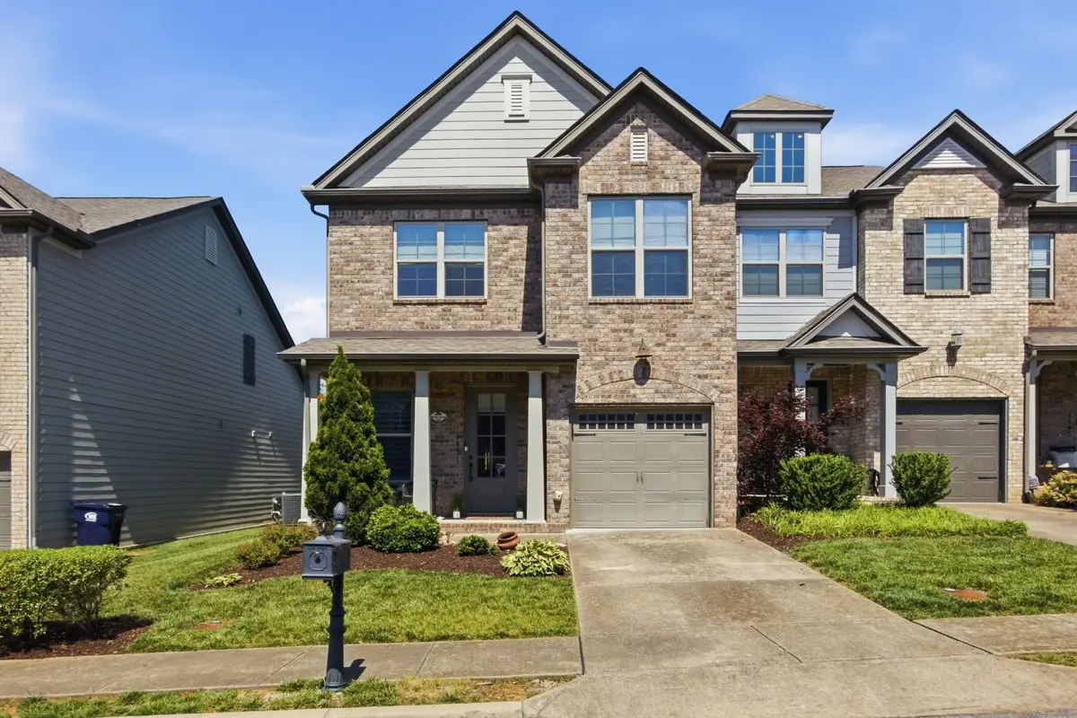 1437 Channing Dr, Thompsons Station, TN 37179 - #1