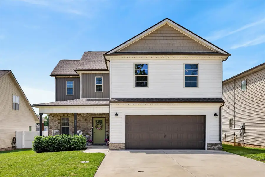 689 Elm St, Clarksville, TN 37040 - #2