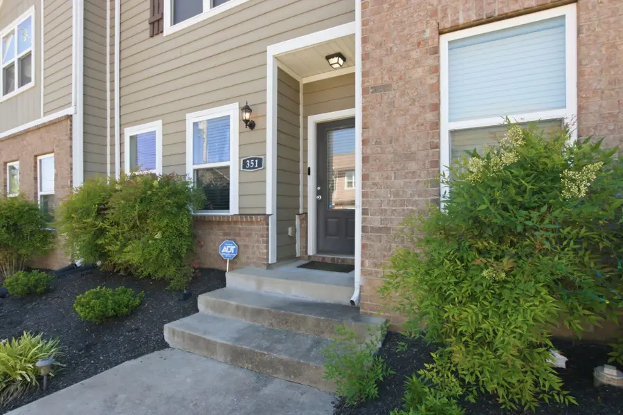 351 David Bolin Dr, La Vergne, TN 37086 - #2