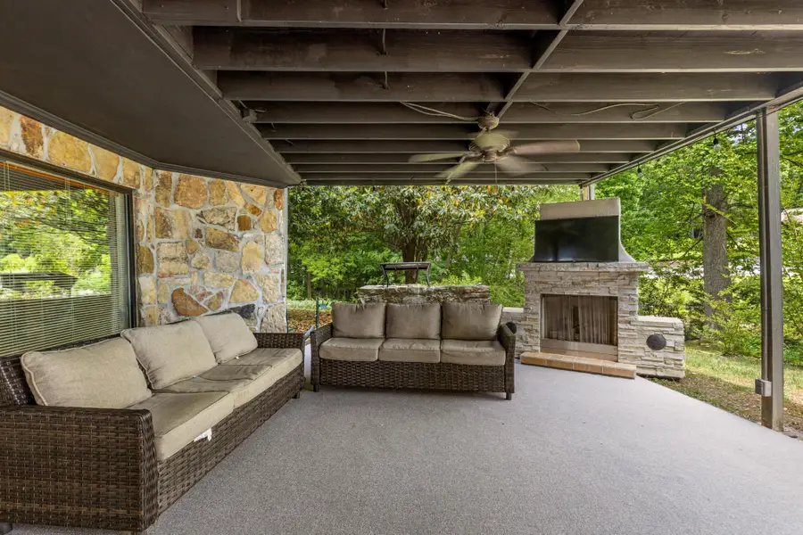 2266 N Shore Acres Road, Soddy Daisy, TN 37379 - #3