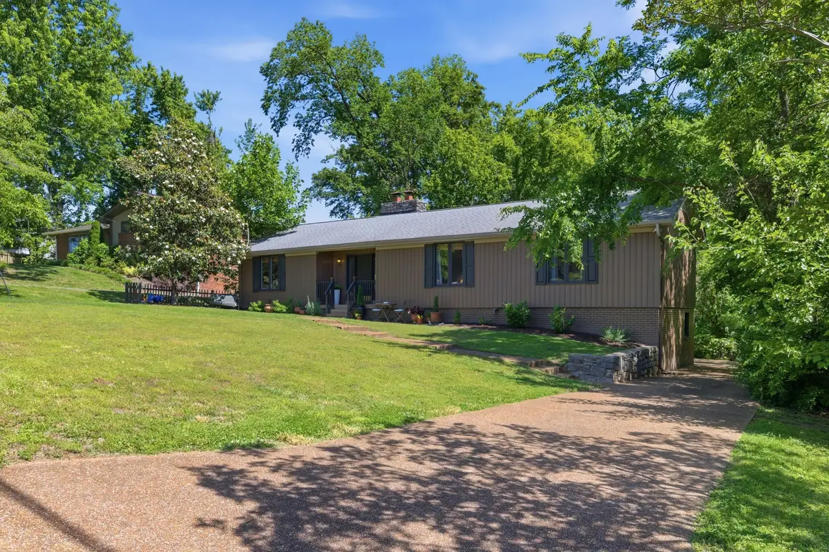 934 Giant Oak Dr, Nashville, TN 37217 - #1