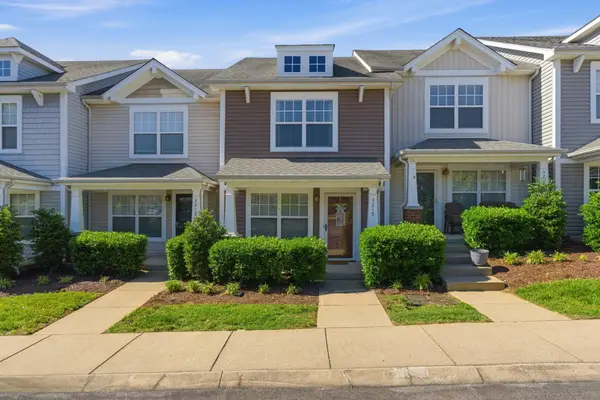 3215 Harpeth Springs Dr, Nashville, TN 37221
