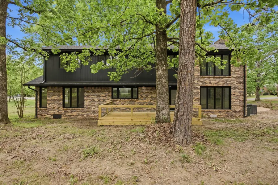 102 Parkwood Ln, Hohenwald, TN 38462 - #3