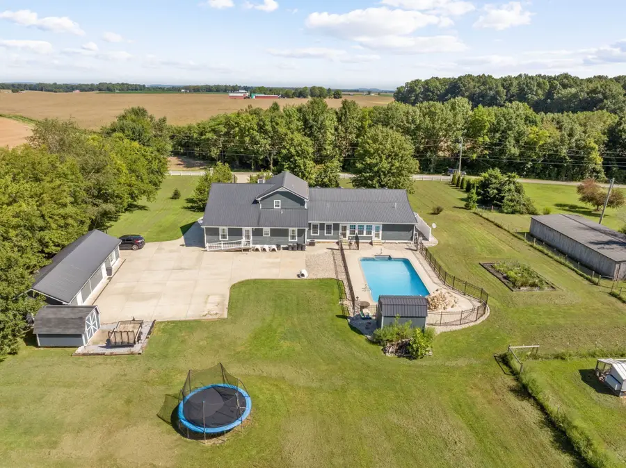 6931 Cowan Rd, Springfield, TN 37172 - #3