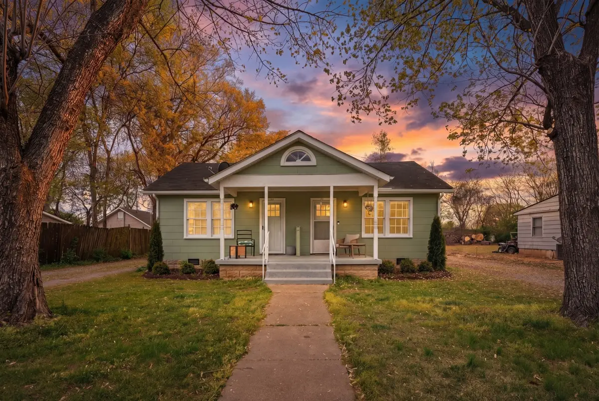 915 Leaf Ave, Murfreesboro, TN 37130 - #1