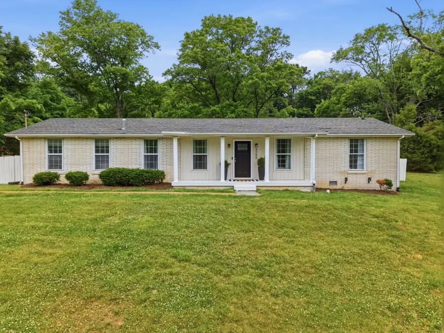 3288 Niagara Dr, Nashville, TN 37214 - #2