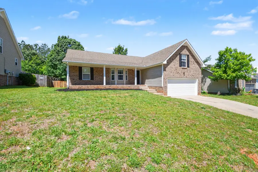1648 Cedar Springs Cir, Clarksville, TN 37042 - #2