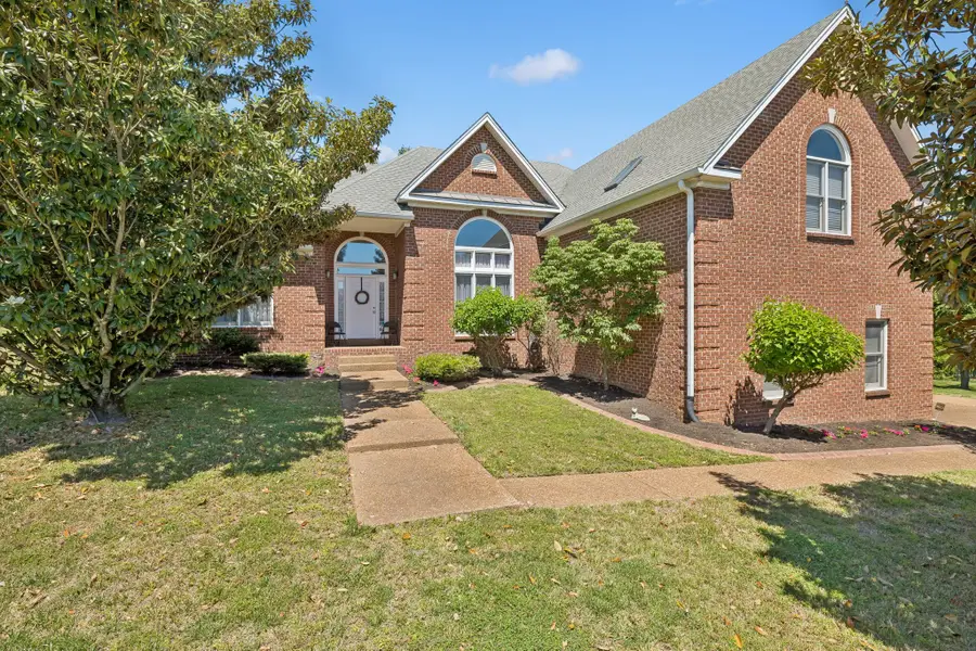 1409 Johns Meadows Cv, Hermitage, TN 37076 - #2