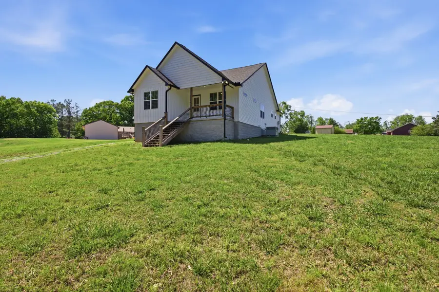 530 S Oak St, Hohenwald, TN 38462 - #3