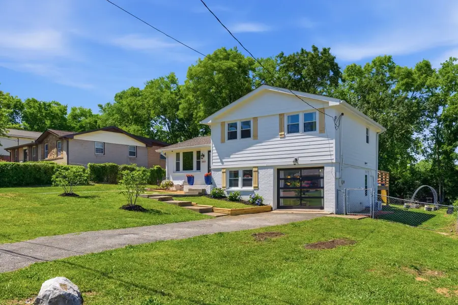 3060 Buenaview Blvd, Nashville, TN 37218 - #3