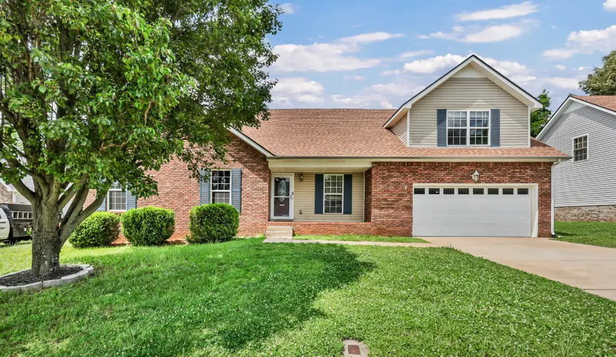 727 Ellie Nat Dr, Clarksville, TN 37040 - #2