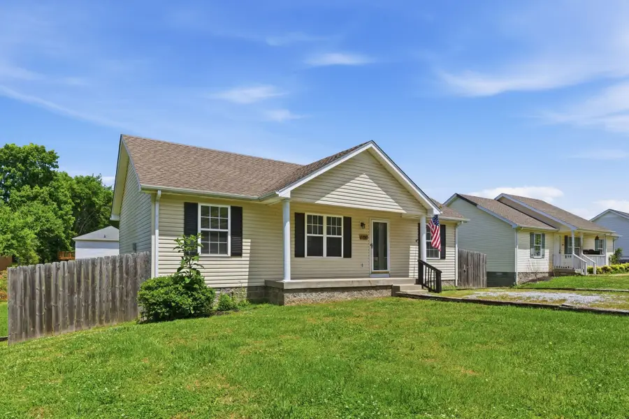 1150 17th Ave E, Springfield, TN 37172 - #2