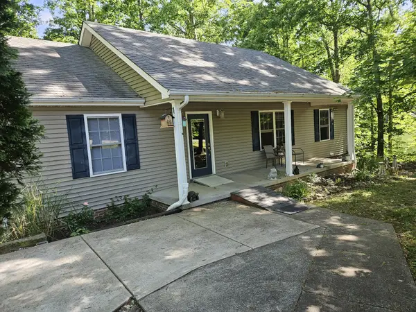 117 W Dell Rd, Dickson, TN 37055