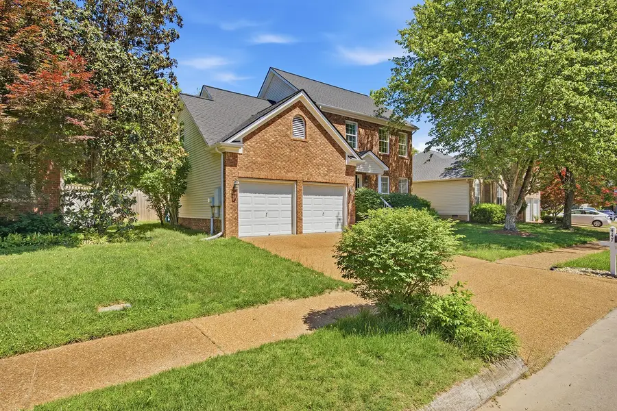 447 Essex Park Cir, Franklin, TN 37069 - #2