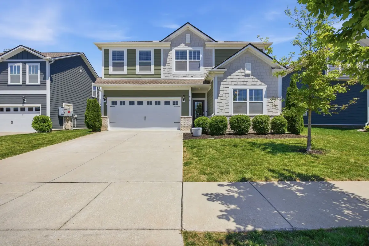 828 Ewell Farm Dr, Spring Hill, TN 37174 - #1