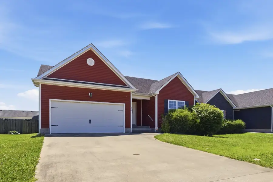 520 Falkland Cir, Clarksville, TN 37042 - #2