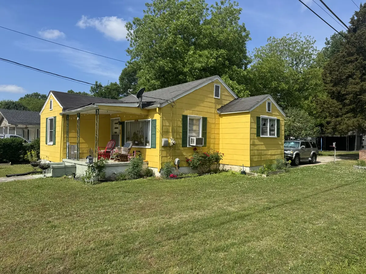 1711 Tombras Ave, Chattanooga, TN 37412 - #1