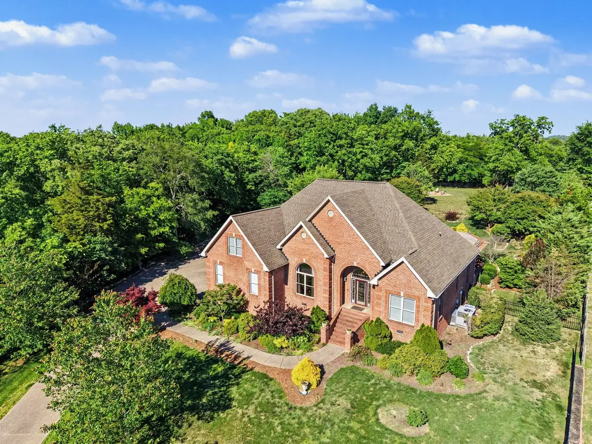 110 Briana Rd, Lebanon, TN 37087 - #1