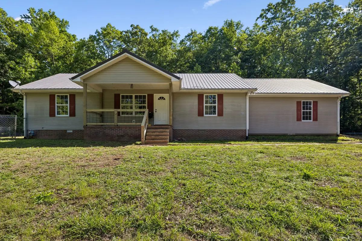 619 Longbranch Rd, Hohenwald, TN 38462 - #1