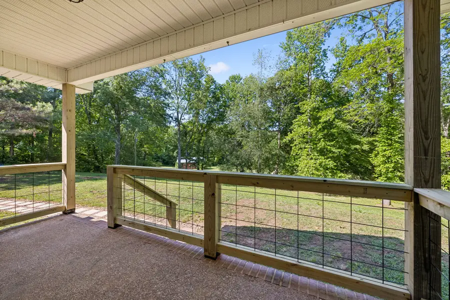 619 Longbranch Rd, Hohenwald, TN 38462 - #2