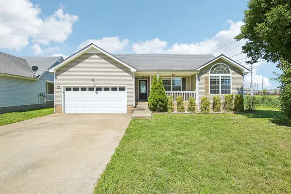 3800 Cindy Jo Dr N, Clarksville, TN 37040