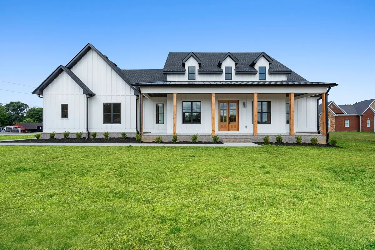 2622 Deer Creek Ln, White House, TN 37188 - #1