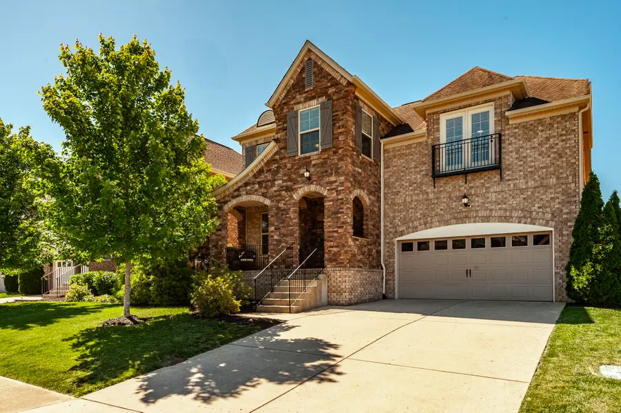 414 Fall Creek Cir, Goodlettsville, TN 37072 - #2