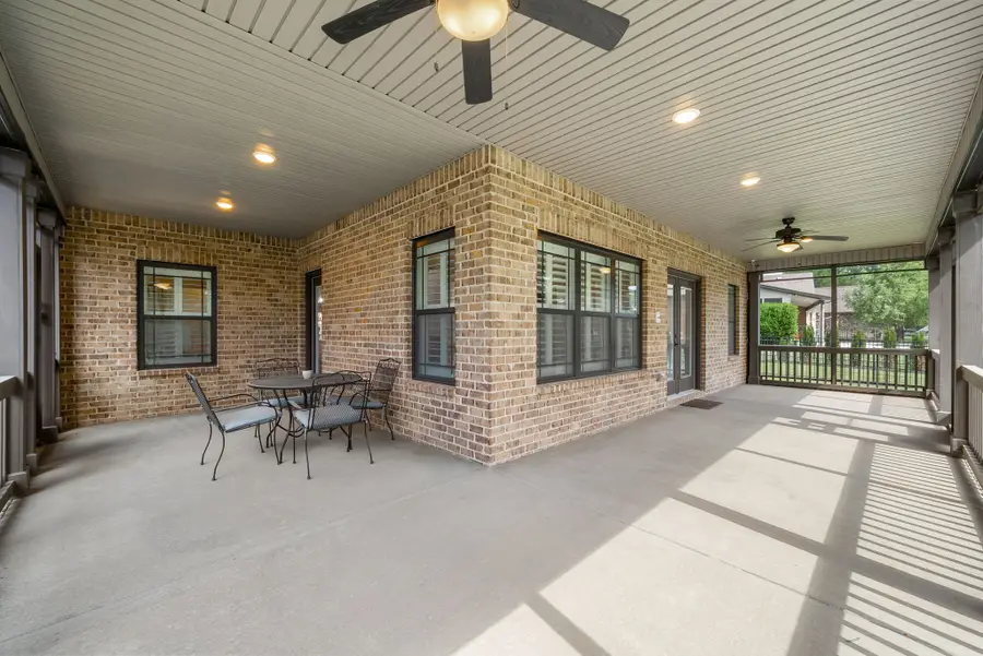 3049 Eliza Dr, Clarksville, TN 37043 - #2