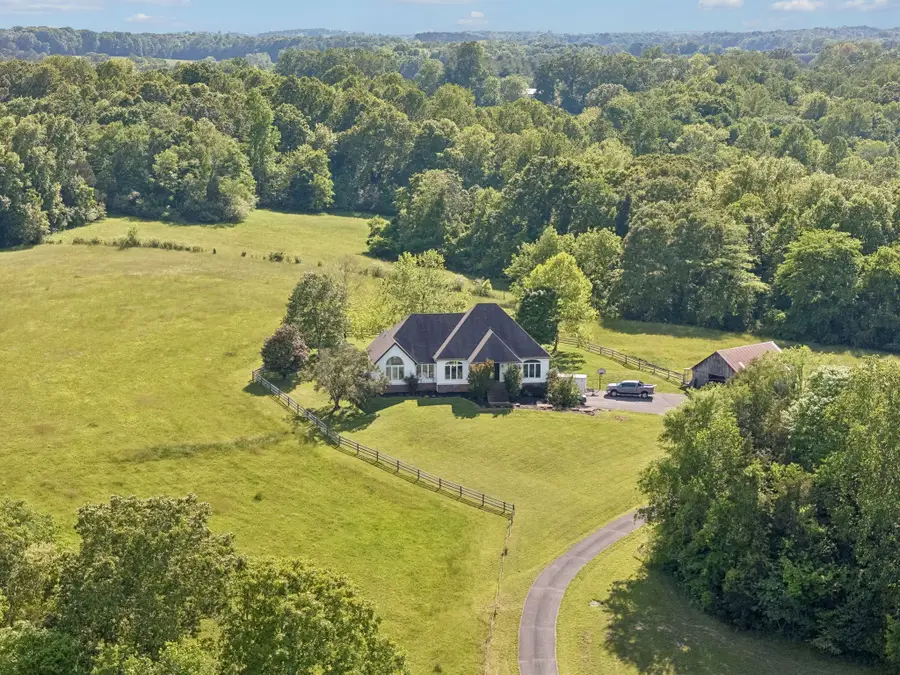 250 Home Place Rd, Dickson, TN 37055 - #2