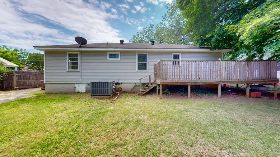 1508 Clark St, Winchester, TN 37398 - #2