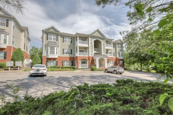 8043 Bienville Dr #6, Nashville, TN 37211
