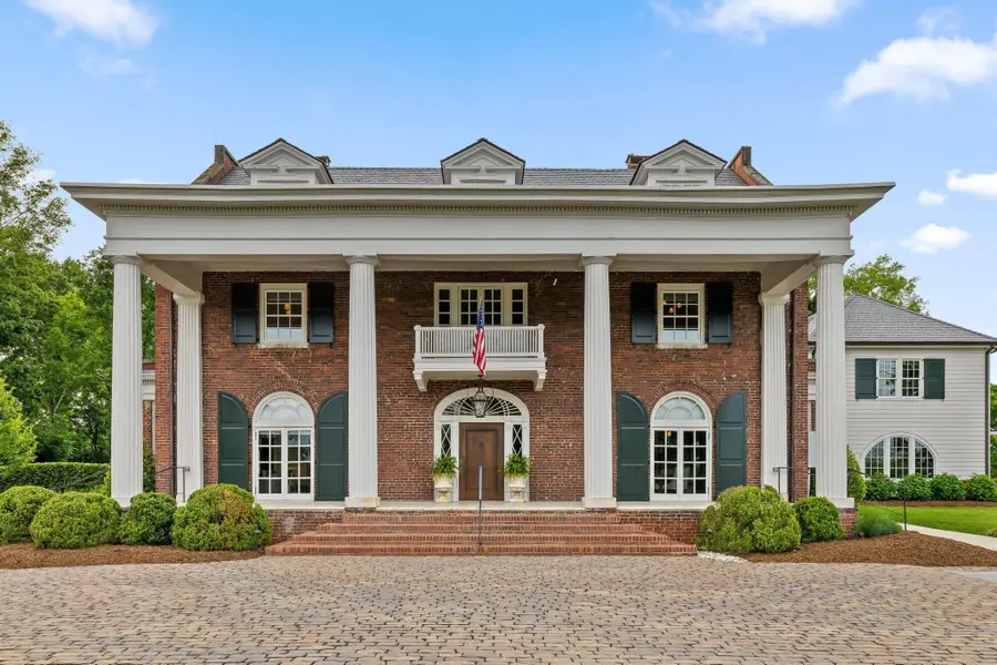 1636 Hillcrest Road, Chattanooga, TN 37405 - #2
