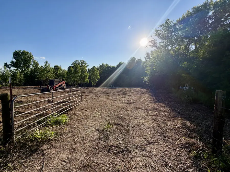 497 Rascaltown Rd, Loretto, TN 38469 - #2