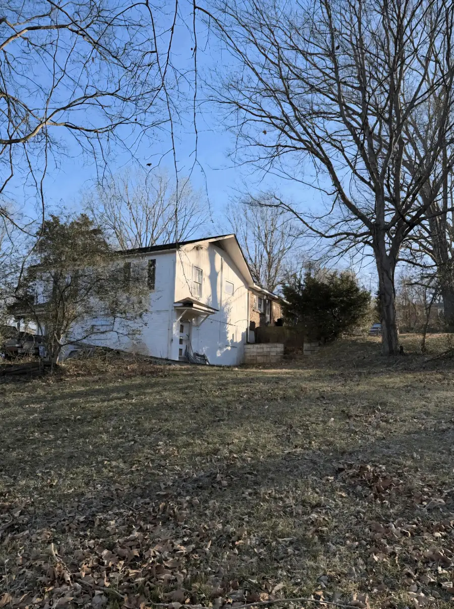 303 W Hardin Dr, Columbia, TN 38401 - #3