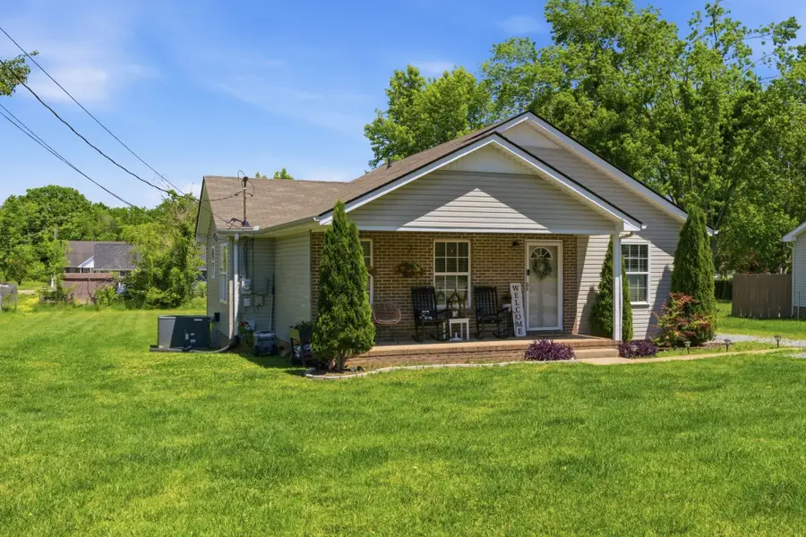 308 Hunter St, Portland, TN 37148 - #2