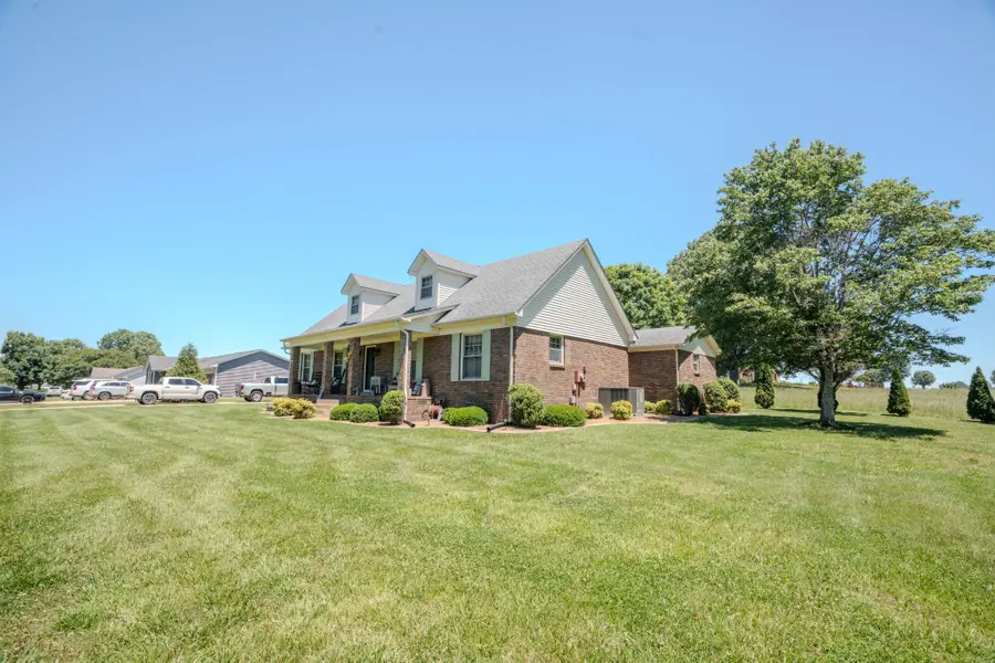 6 Hawthorne Dr, Lawrenceburg, TN 38464 - #3